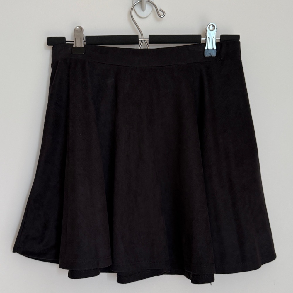 Chic Black Skater Skirt